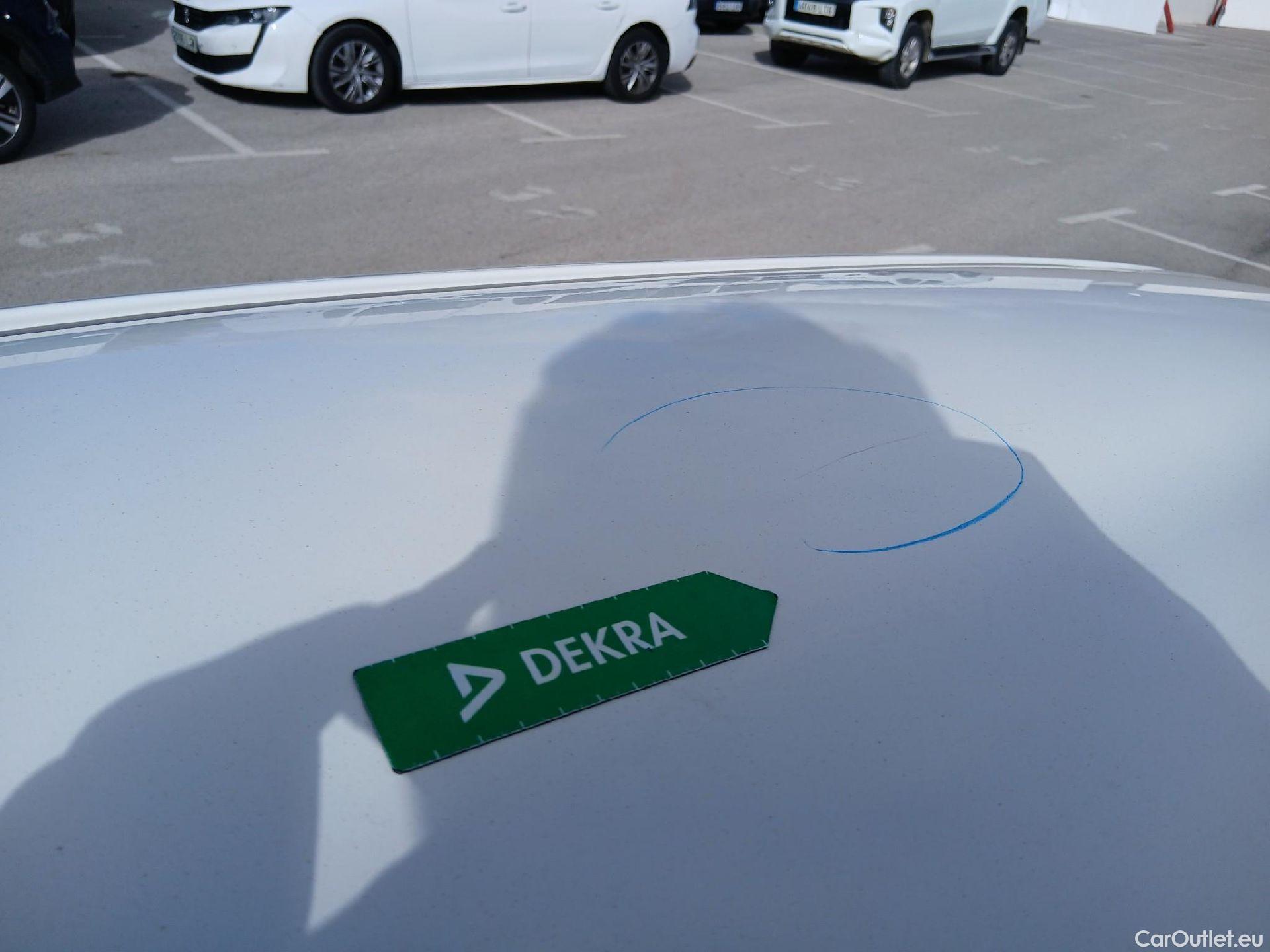  Toyota  Aygo TOYOTA  / 2018 / 5P / minicoche 1.0 70 x-play #22