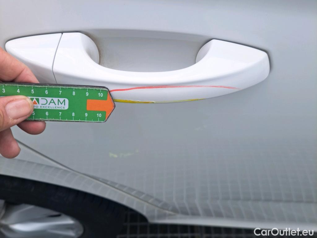  Skoda  KAMIQ SKODA  1.0 TSI 81kW (110CV) DSG Ambition (CX) #48