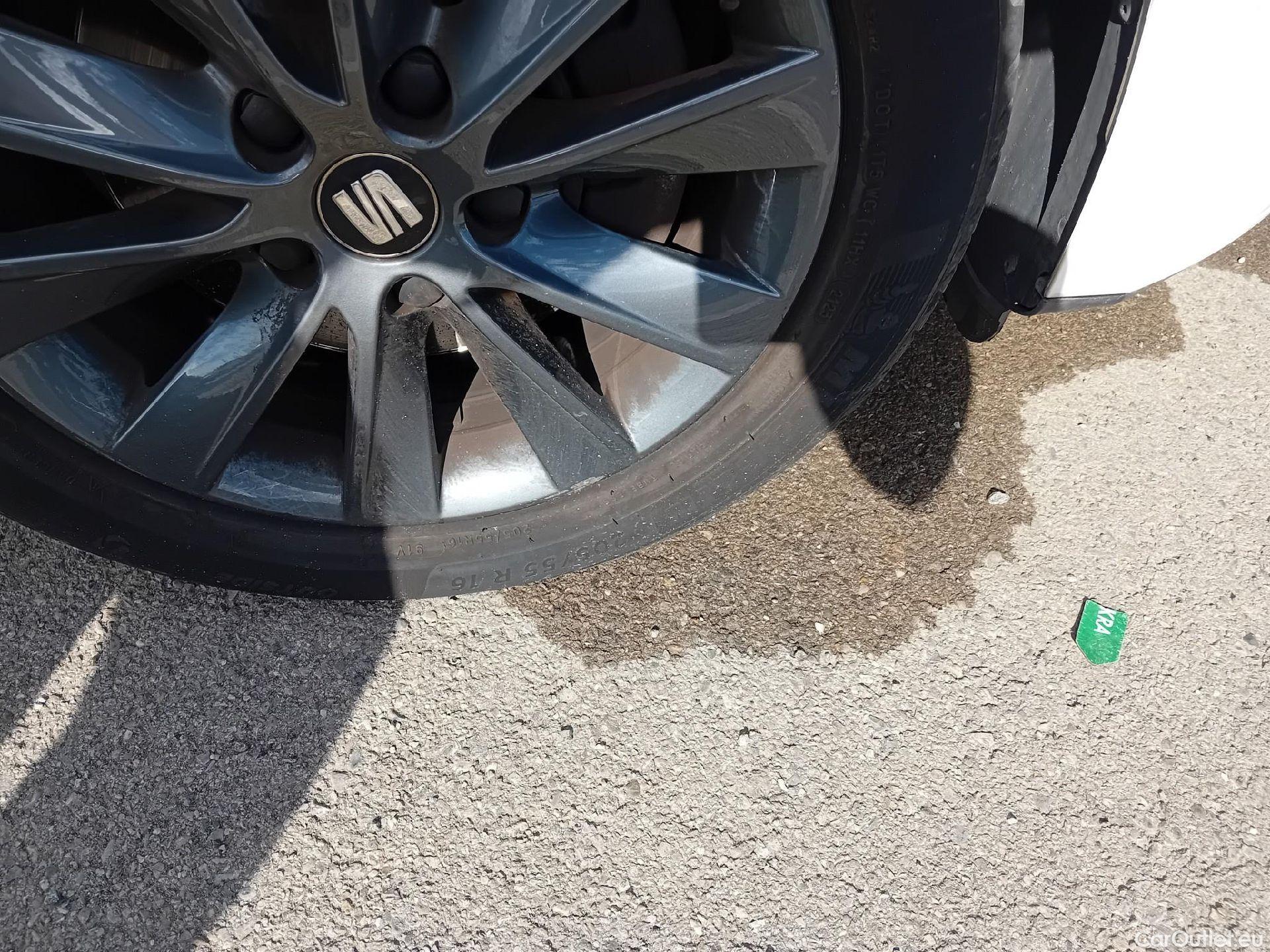  Seat  Leon SEAT León / 2016 / 5P / berlina con portón 1.5 TSI 95kW (130CV) St&Sp Style Visio Edition #47