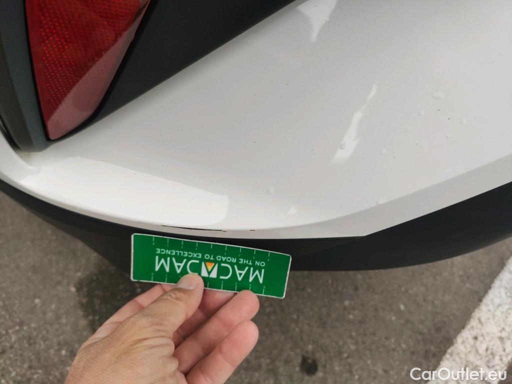  Toyota  C-HR TOYOTA  / 2019 / 5P / todoterreno 1.8 125H Active #15