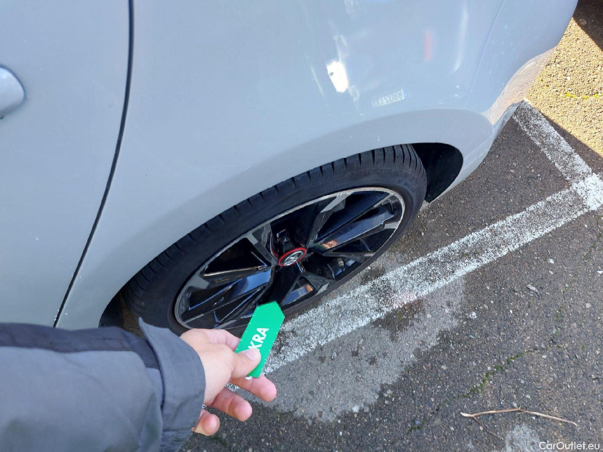  Toyota  Corolla TOYOTA  / 2019 / 5P / berlina con portón 2.0 180H GR-SPORT E-CVT #11