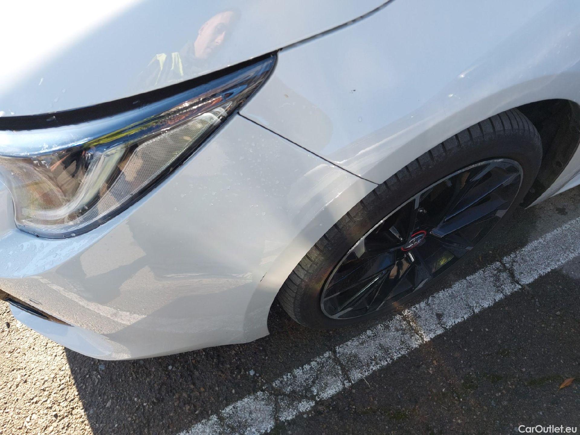  Toyota  Corolla TOYOTA  / 2019 / 5P / berlina con portón 2.0 180H GR-SPORT E-CVT #7