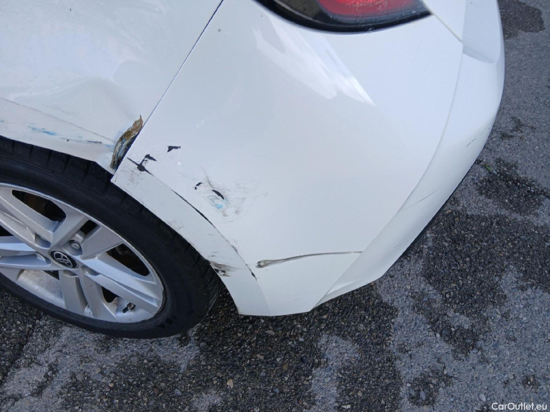  Toyota  Corolla TOYOTA  1.8 125H ACTIVE TECH E-CVT #22