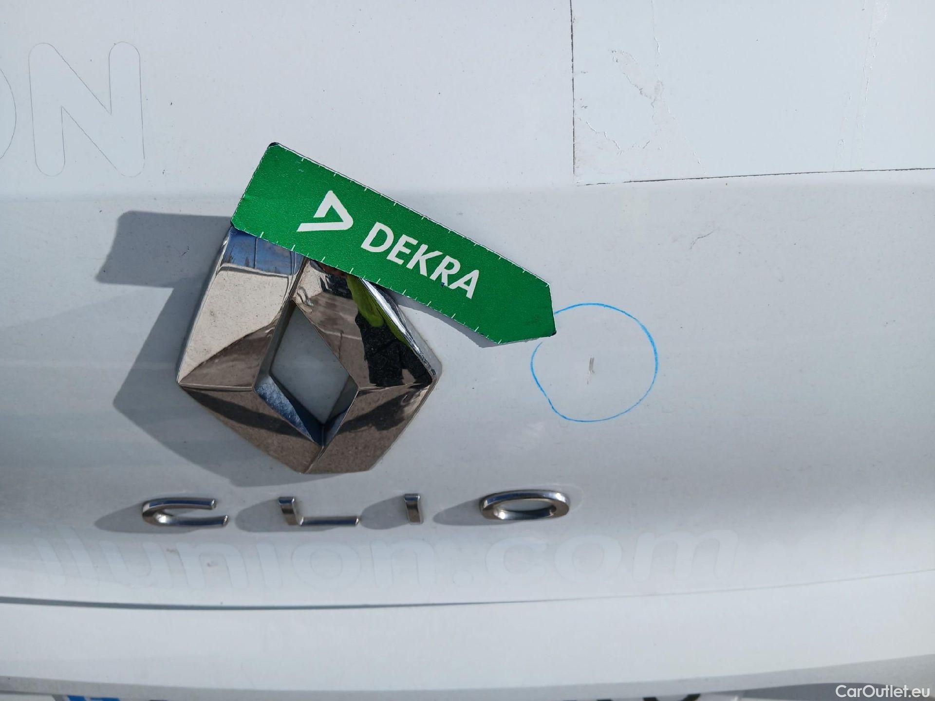  Renault  Clio RENAULT  / 2019 / 5P / berlina con portón Business Blue dCi 63 kW (85CV) #25