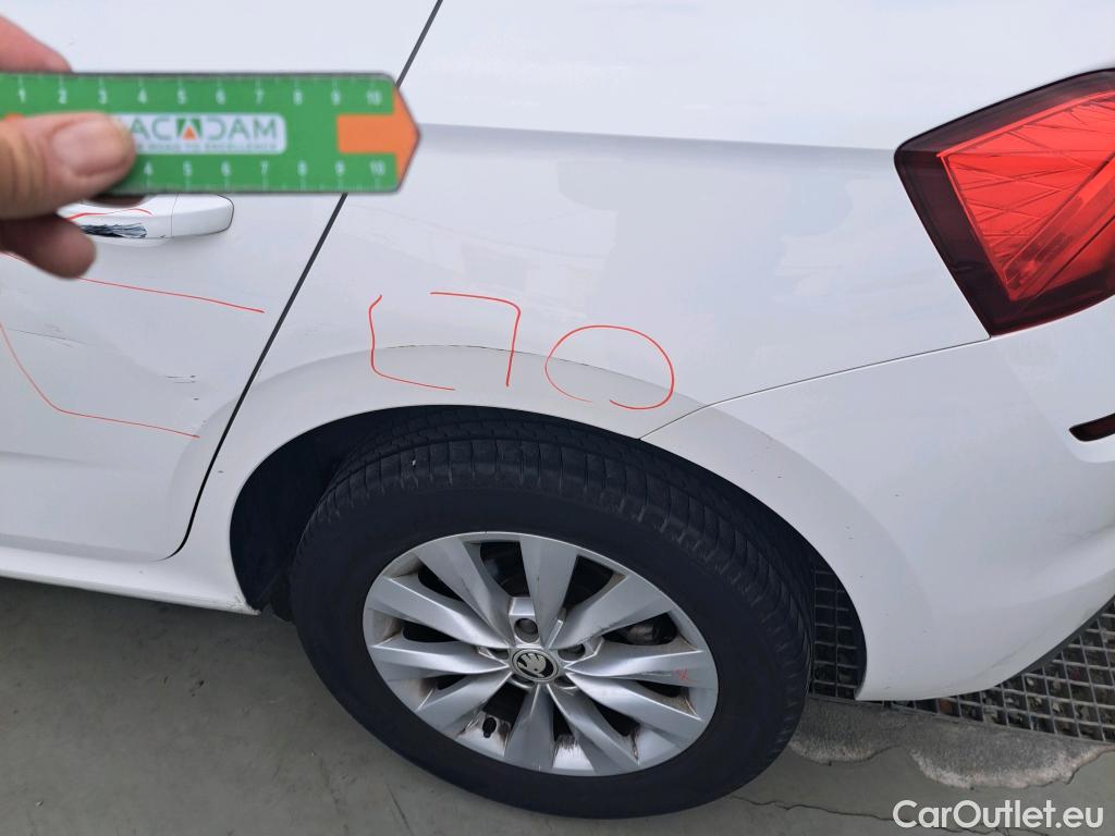  Skoda  KAMIQ SKODA  1.0 TSI 81kW (110CV) DSG Ambition (CX) #9