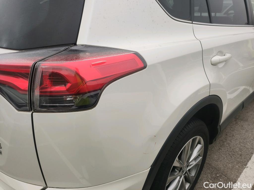  Toyota  RAV4 TOYOTA  / 2015 / 5P / todoterreno 2.5l hybrid 2WD Advance Pack Drive #1