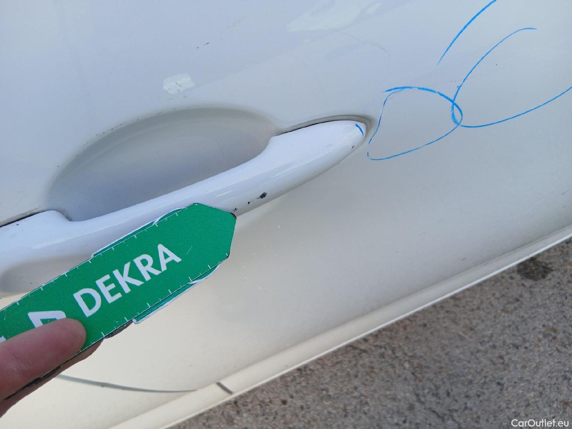  Renault  Zoe RENAULT  / 2019 / 5P / berlina con portón Intens 80 kW R110 Batería 50kWh #31