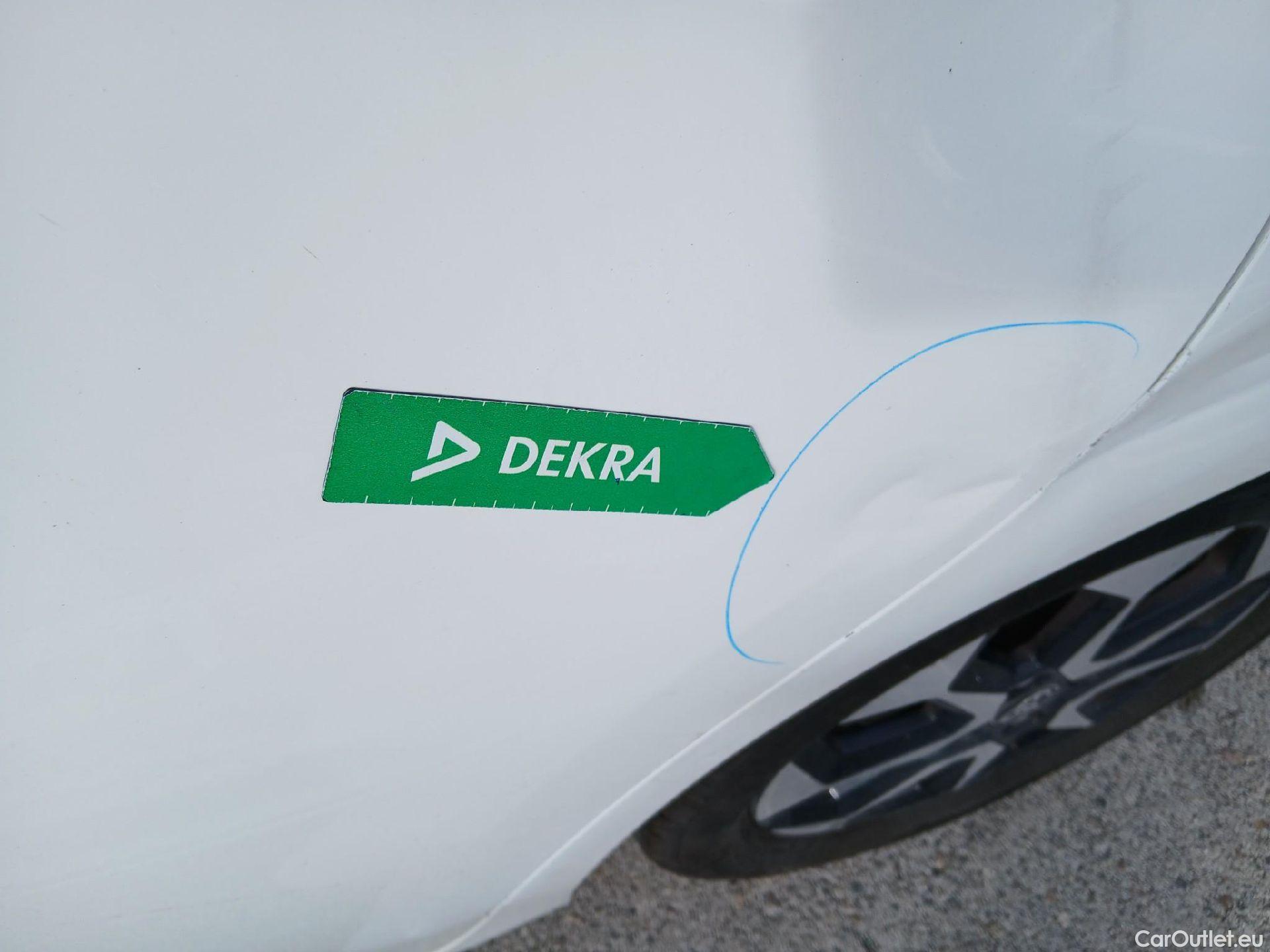  Toyota  Aygo TOYOTA  / 2018 / 5P / minicoche 1.0 70 x-play #25