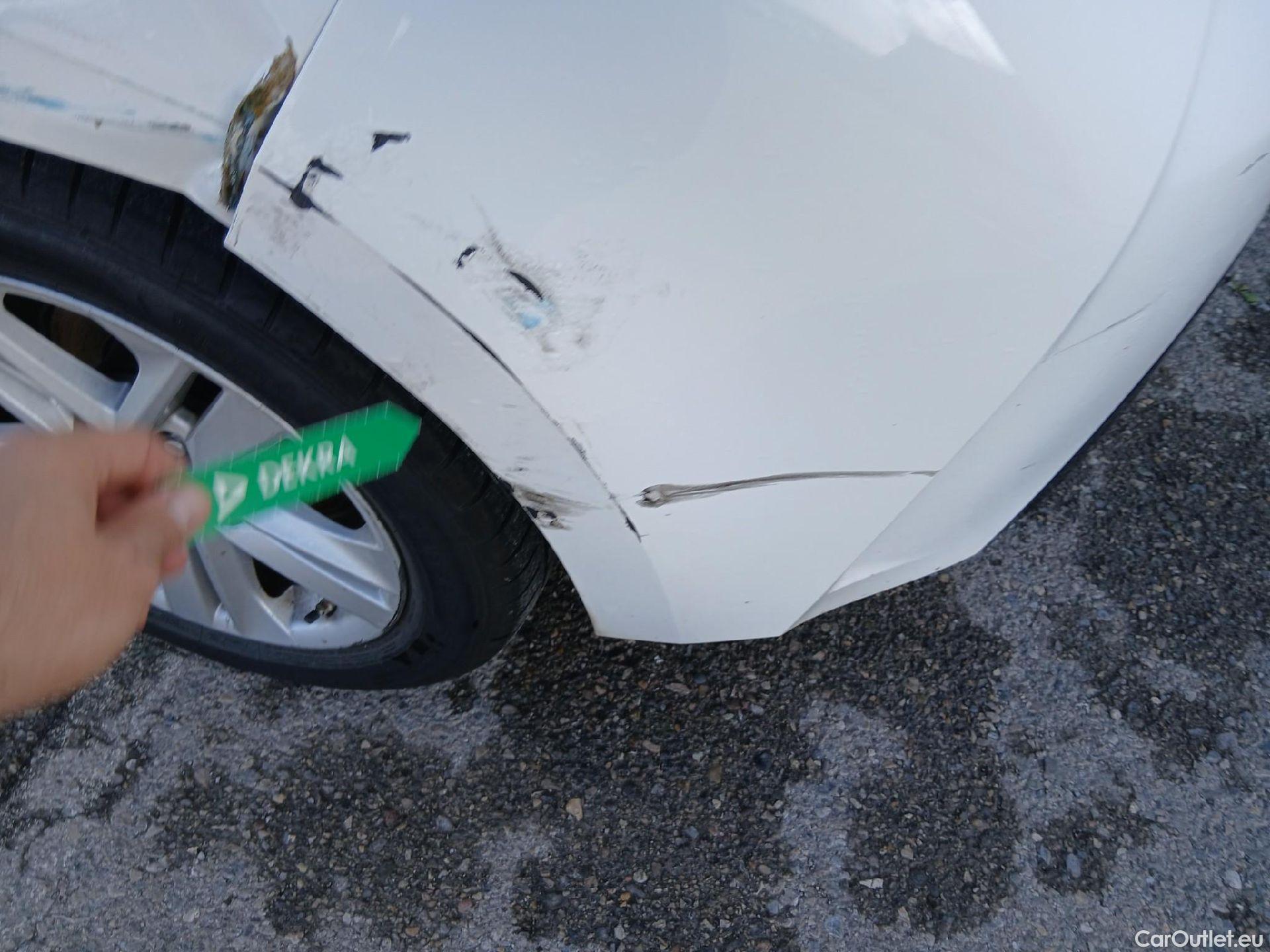  Toyota  Corolla TOYOTA  1.8 125H ACTIVE TECH E-CVT #21