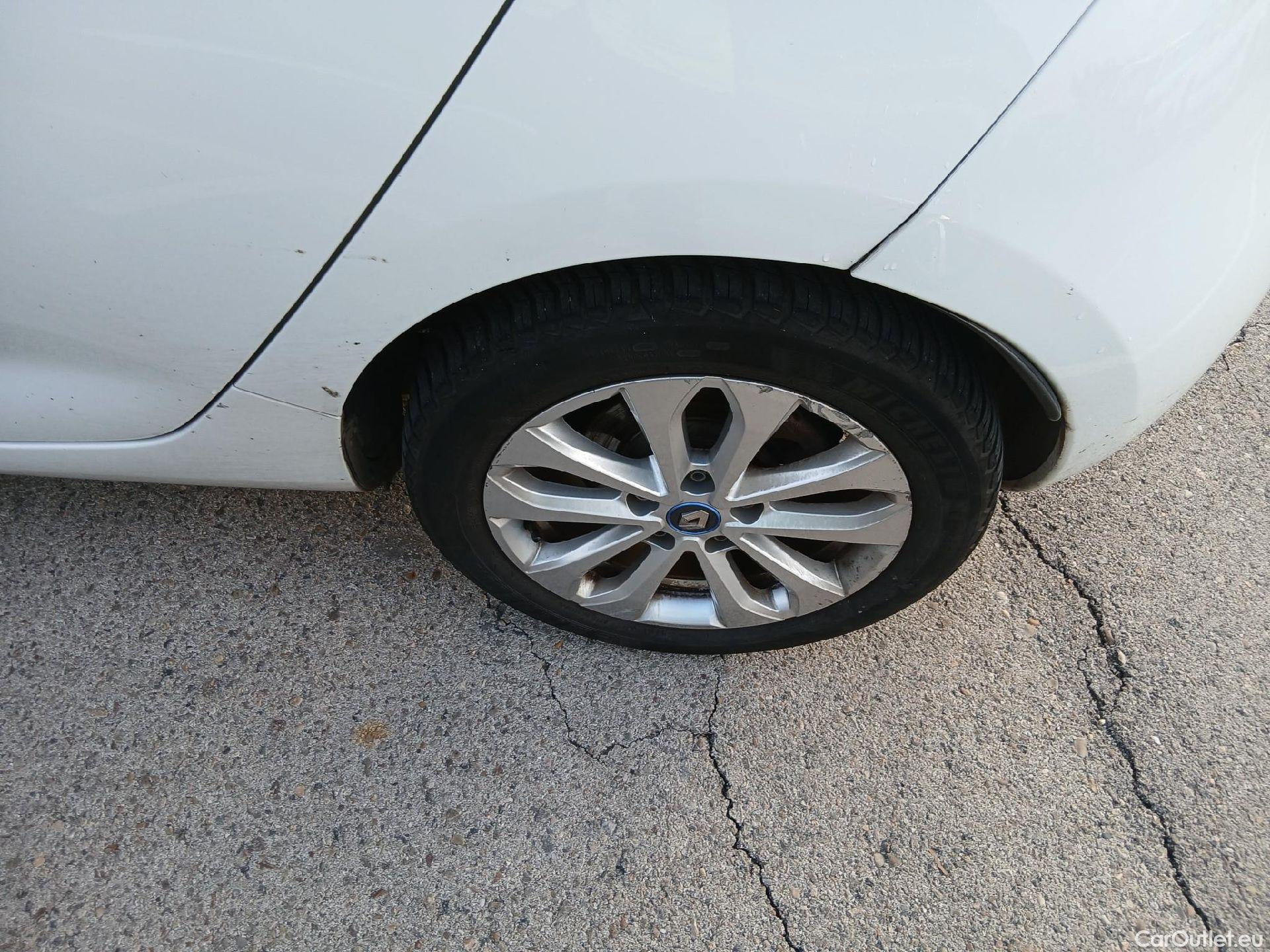  Renault  Zoe RENAULT  / 2019 / 5P / berlina con portón Intens 80 kW R110 Batería 50kWh #6