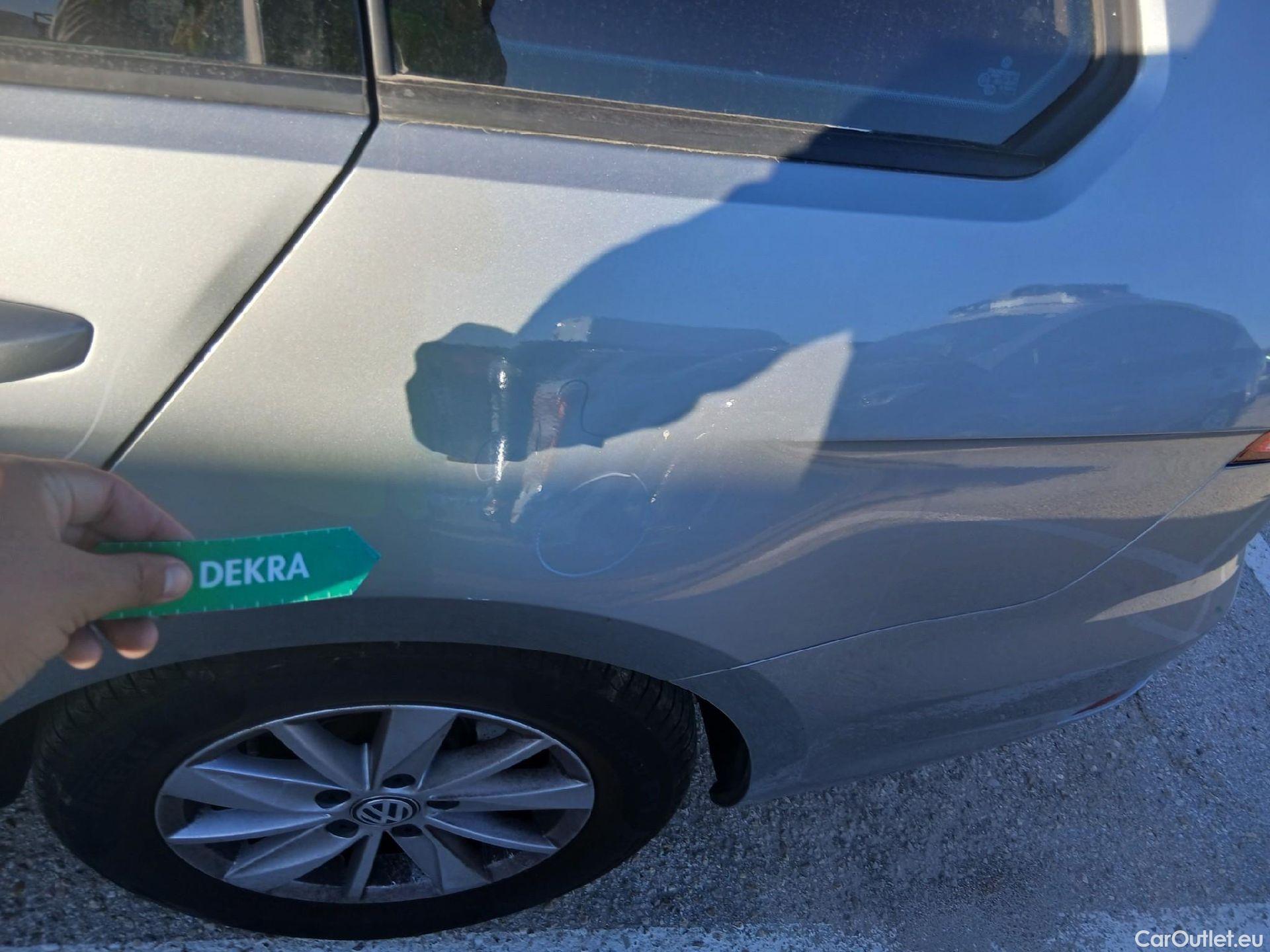  Volkswagen  Golf  VOLKSWAGEN / 2016 / 5P / familiar Business 1.6 TDI 85kW (115CV) Variant #26