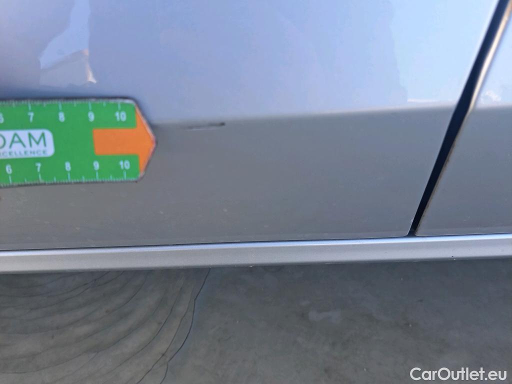  Volvo  V60 VOLVO  / 2018 / 5P / familiar 2.0 B3 (G) Momentum Pro Auto #13