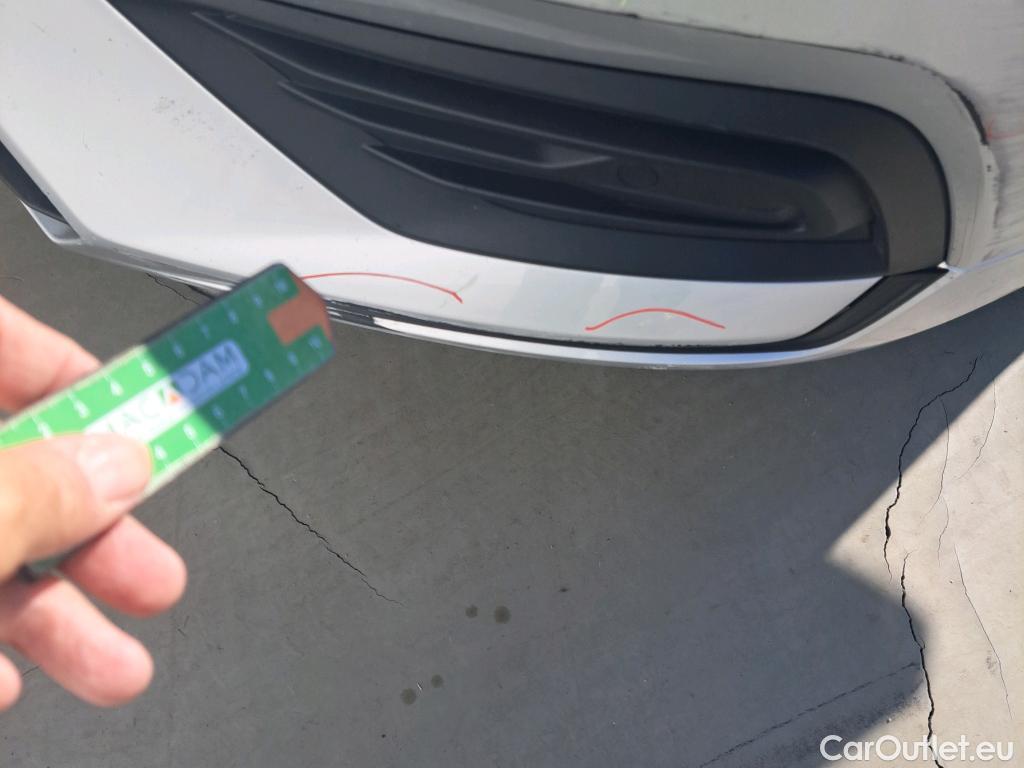  Volvo  V60 VOLVO  / 2018 / 5P / familiar 2.0 B3 (G) Momentum Pro Auto #22