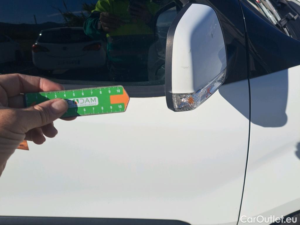  Fiat  Doblo FIAT Doblò Cargo/2015/4P/furgón derivado de turismo Cargo SX 1.3 Mjet 70 kW (95 CV) #27