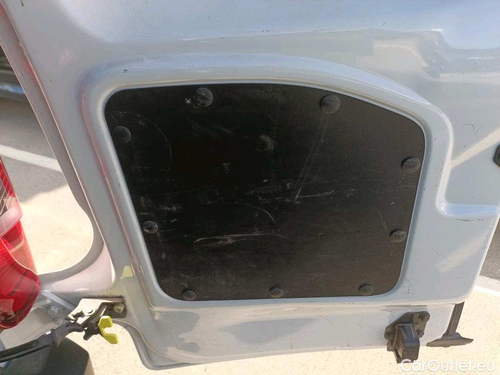  Citroen  Berlingo CITROEN  / 2018 / 4P / furgón derivado de turismo Talla M BlueHDi 100 #36