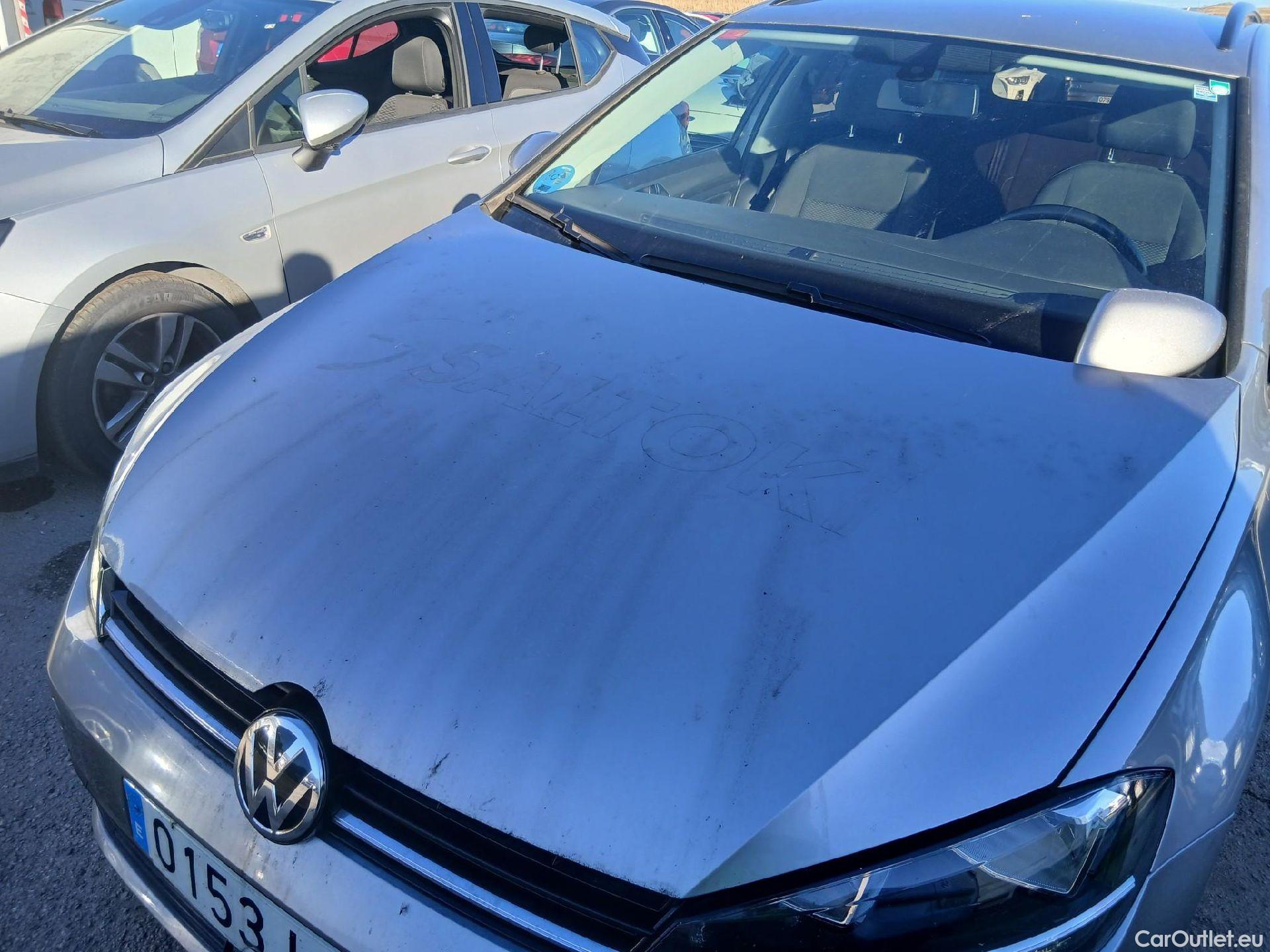  Volkswagen  Golf  VOLKSWAGEN / 2016 / 5P / familiar Business 1.6 TDI 85kW (115CV) Variant #15