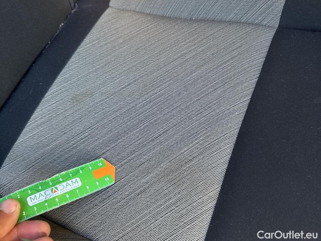  Citroen  Berlingo CITROEN  / 2018 / 5P / monovolumen Talla XL BlueHDi 130 S&S EAT8 SHINE #46