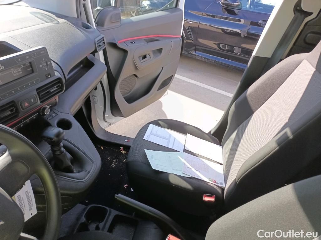  Citroen  Berlingo CITROEN  / 2018 / 4P / furgón derivado de turismo Talla M BlueHDi 100 #21