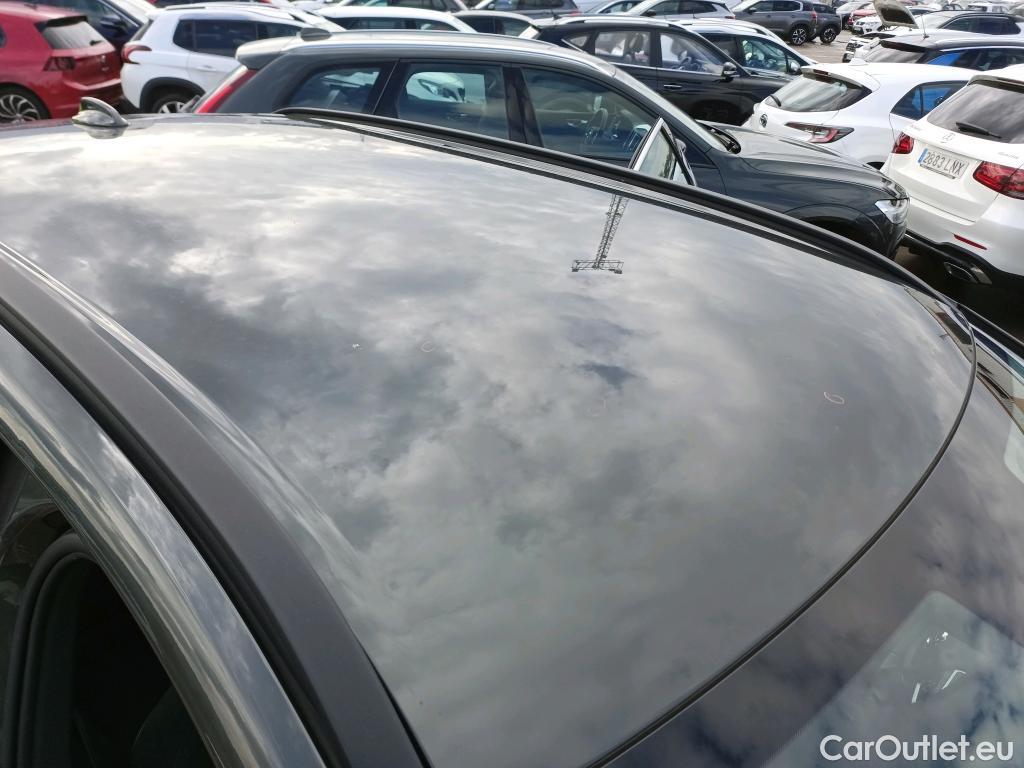  Volvo  XC60 VOLVO  / 2017 / 5P / todoterreno 2.0 B4 D Momentum Pro Auto #3