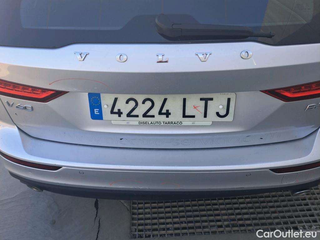  Volvo  V60 VOLVO  / 2018 / 5P / familiar 2.0 B3 (G) Momentum Pro Auto #39