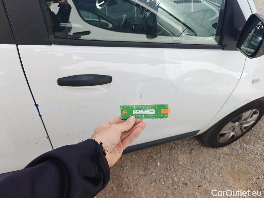  Dacia  Lodgy DACIA  / 2012 / 5P / monovolumen compacto Comfort Blue dCi 70kW (95CV) 7Pl - 18 #8