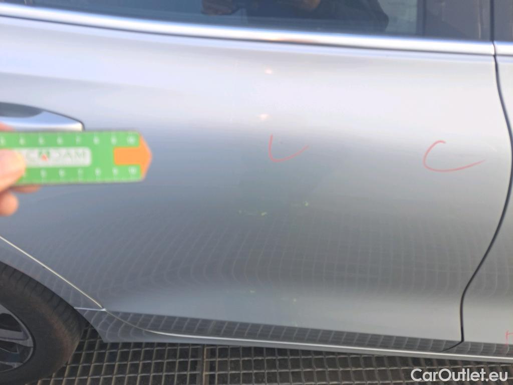  Volvo  V60 VOLVO  / 2018 / 5P / familiar 2.0 B3 (G) Momentum Pro Auto #35