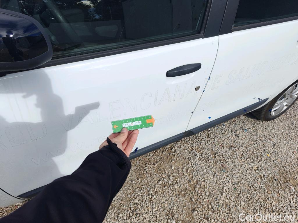  Dacia  Lodgy DACIA  / 2012 / 5P / monovolumen compacto Comfort Blue dCi 70kW (95CV) 7Pl - 18 #19