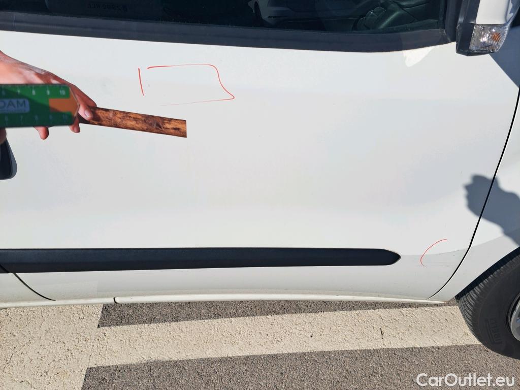  Fiat  Doblo FIAT Doblò Cargo/2015/4P/furgón derivado de turismo Cargo SX 1.3 Mjet 70 kW (95 CV) #5