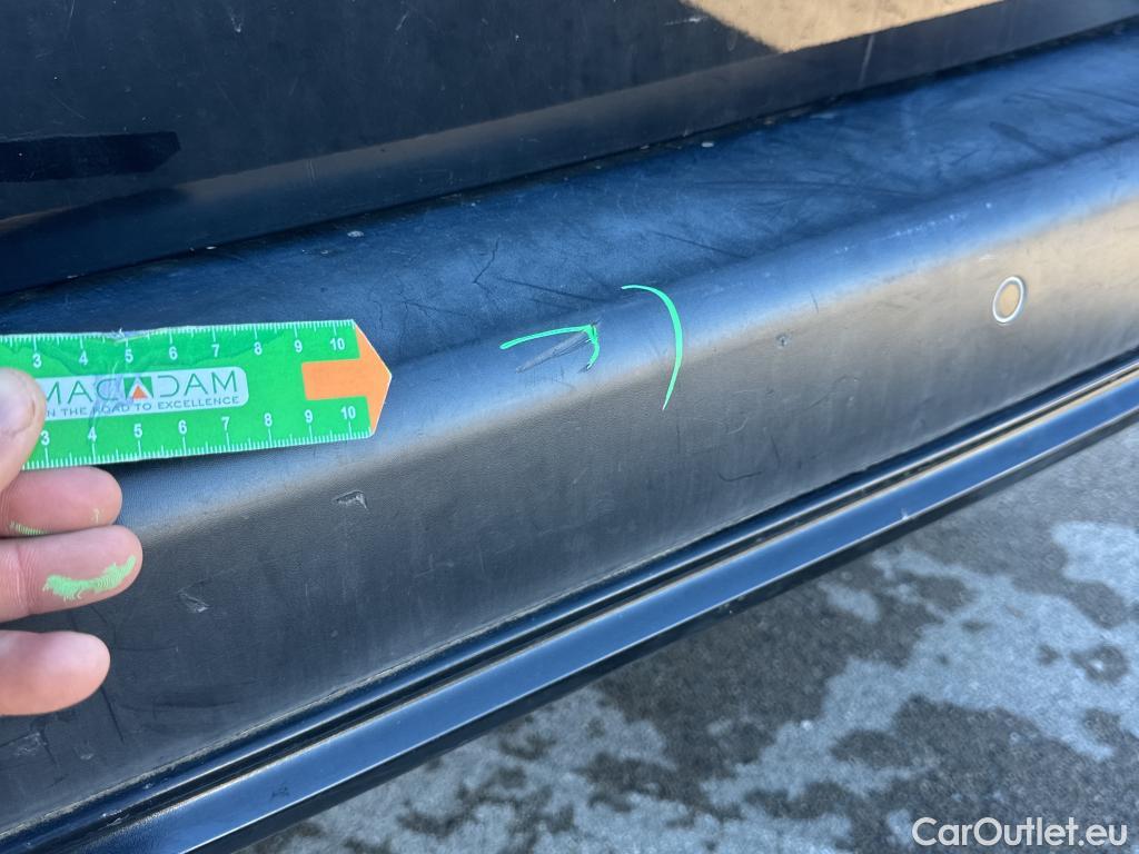  Citroen  Berlingo CITROEN  / 2018 / 5P / monovolumen Talla XL BlueHDi 130 S&S EAT8 SHINE #40