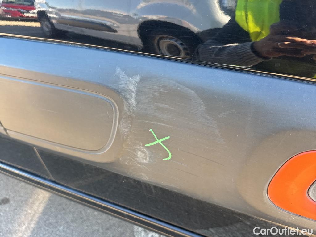  Citroen  Berlingo CITROEN  / 2018 / 5P / monovolumen Talla XL BlueHDi 130 S&S EAT8 SHINE #57