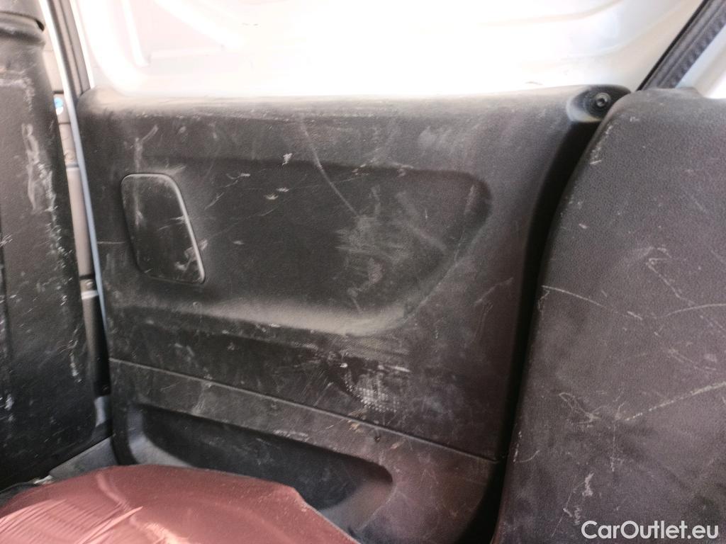  Citroen  Berlingo CITROEN  / 2018 / 4P / furgón derivado de turismo Talla M BlueHDi 100 #35