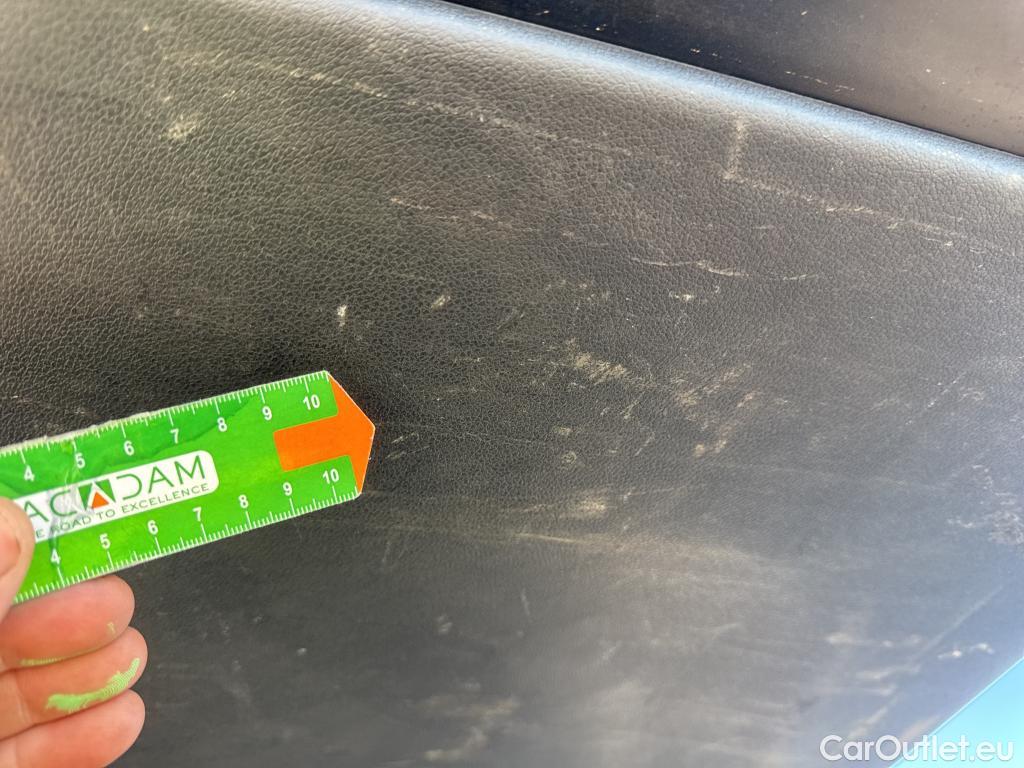  Citroen  Berlingo CITROEN  / 2018 / 5P / monovolumen Talla XL BlueHDi 130 S&S EAT8 SHINE #2