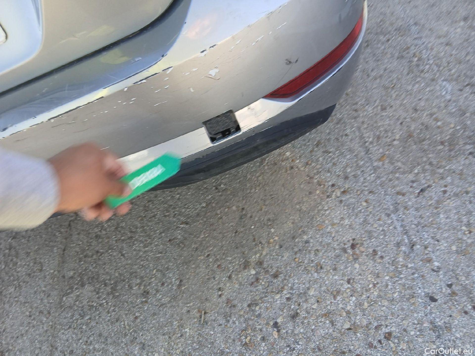  Volkswagen  Golf  VOLKSWAGEN / 2016 / 5P / familiar Business 1.6 TDI 85kW (115CV) Variant #29