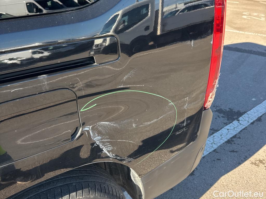  Citroen  Berlingo CITROEN  / 2018 / 5P / monovolumen Talla XL BlueHDi 130 S&S EAT8 SHINE #3