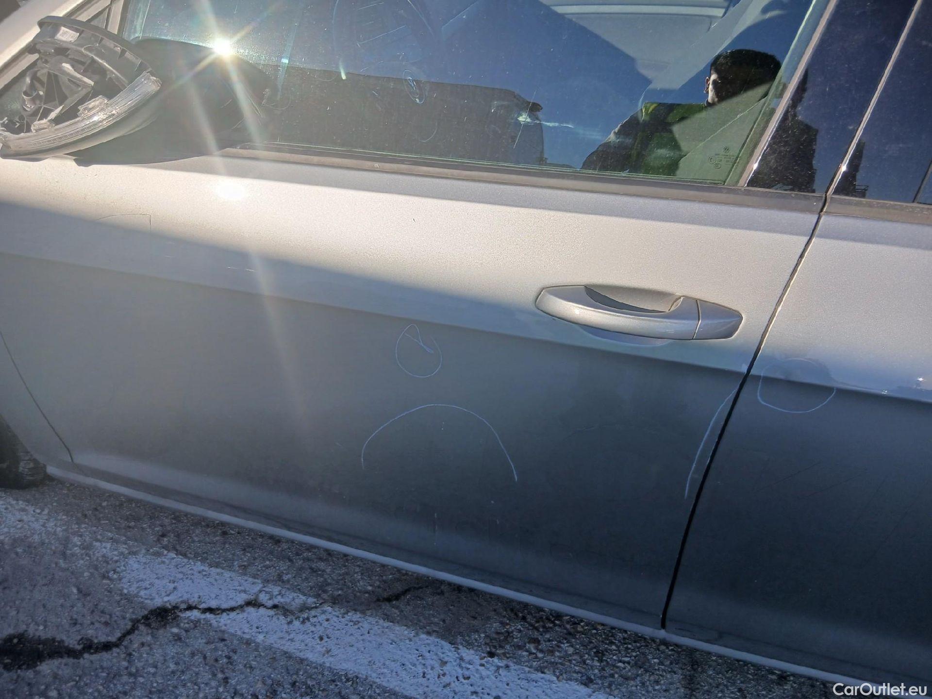  Volkswagen  Golf  VOLKSWAGEN / 2016 / 5P / familiar Business 1.6 TDI 85kW (115CV) Variant #22