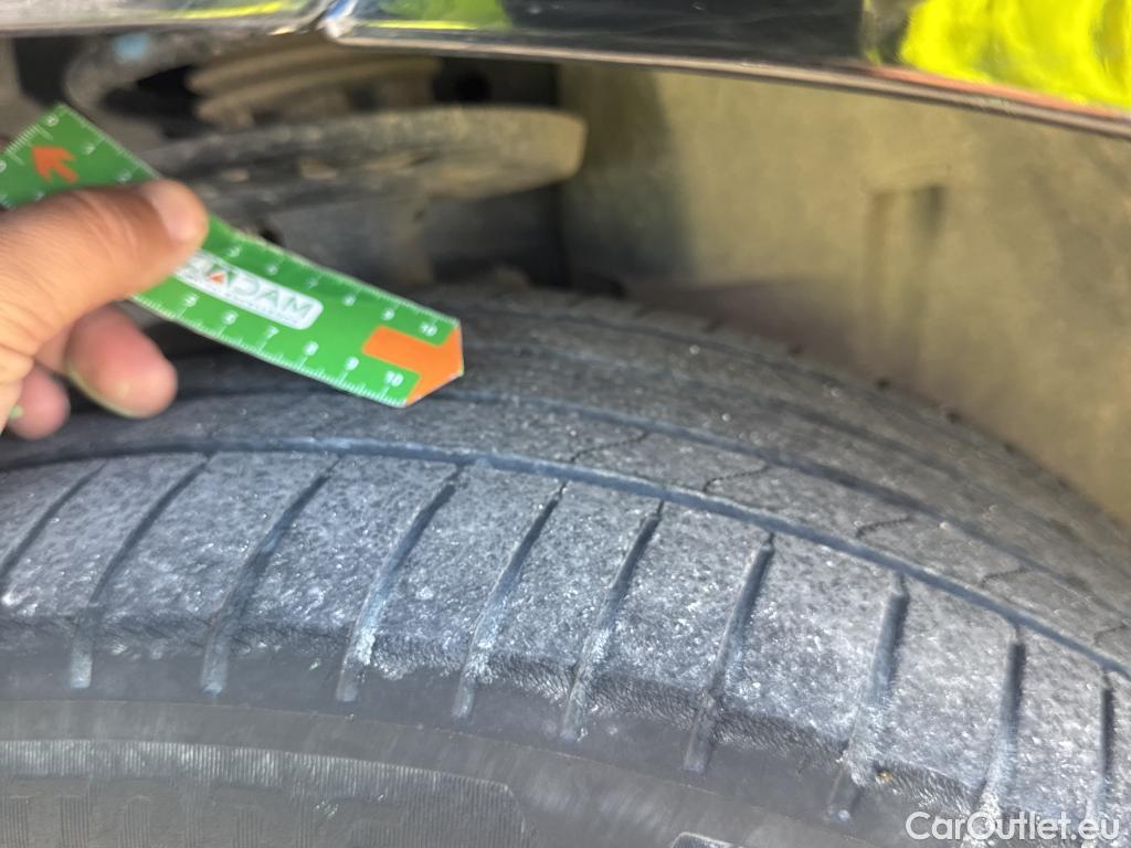  Citroen  Berlingo CITROEN  / 2018 / 5P / monovolumen Talla XL BlueHDi 130 S&S EAT8 SHINE #13