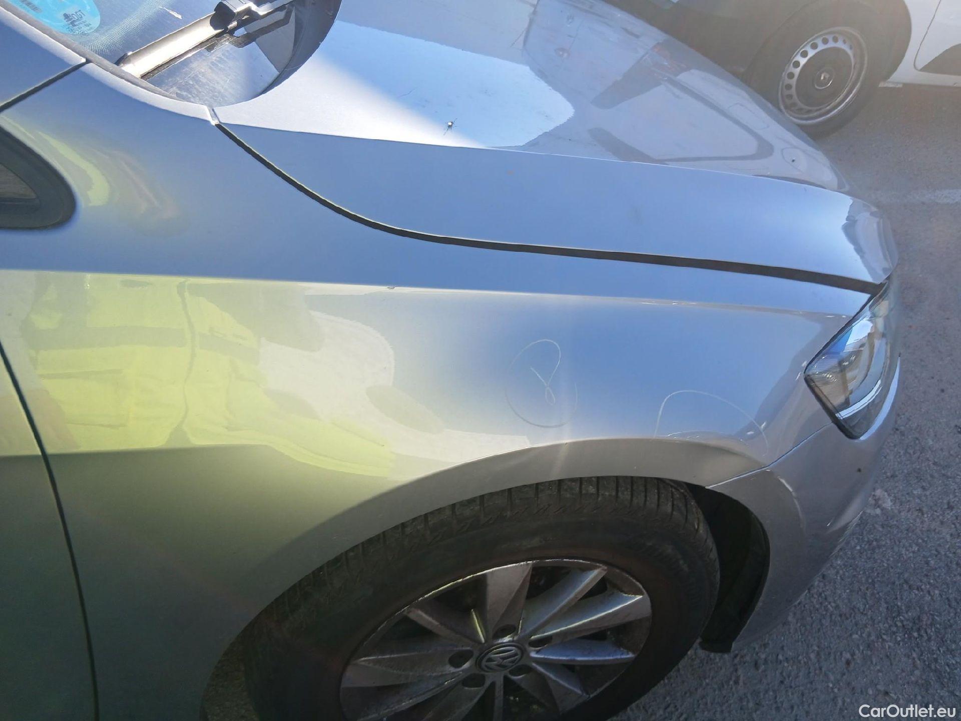  Volkswagen  Golf  VOLKSWAGEN / 2016 / 5P / familiar Business 1.6 TDI 85kW (115CV) Variant #43