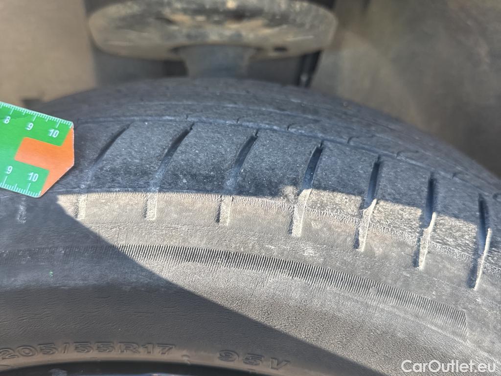  Citroen  Berlingo CITROEN  / 2018 / 5P / monovolumen Talla XL BlueHDi 130 S&S EAT8 SHINE #20