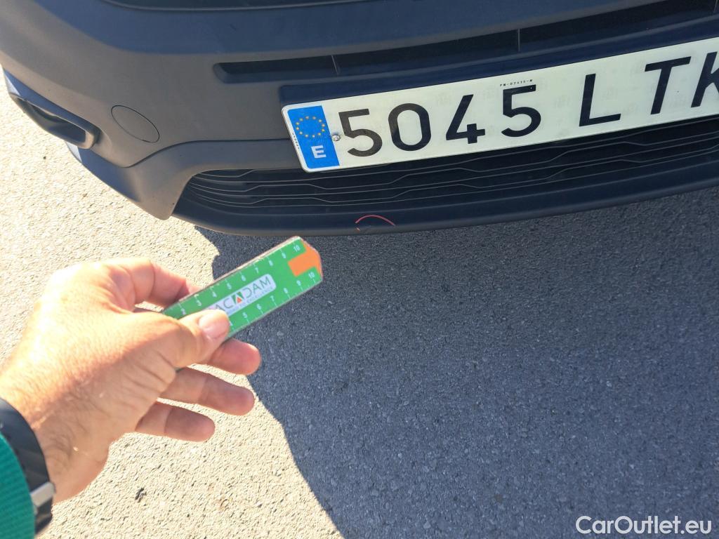  Fiat  Doblo FIAT Doblò Cargo/2015/4P/furgón derivado de turismo Cargo SX 1.3 Mjet 70 kW (95 CV) #39