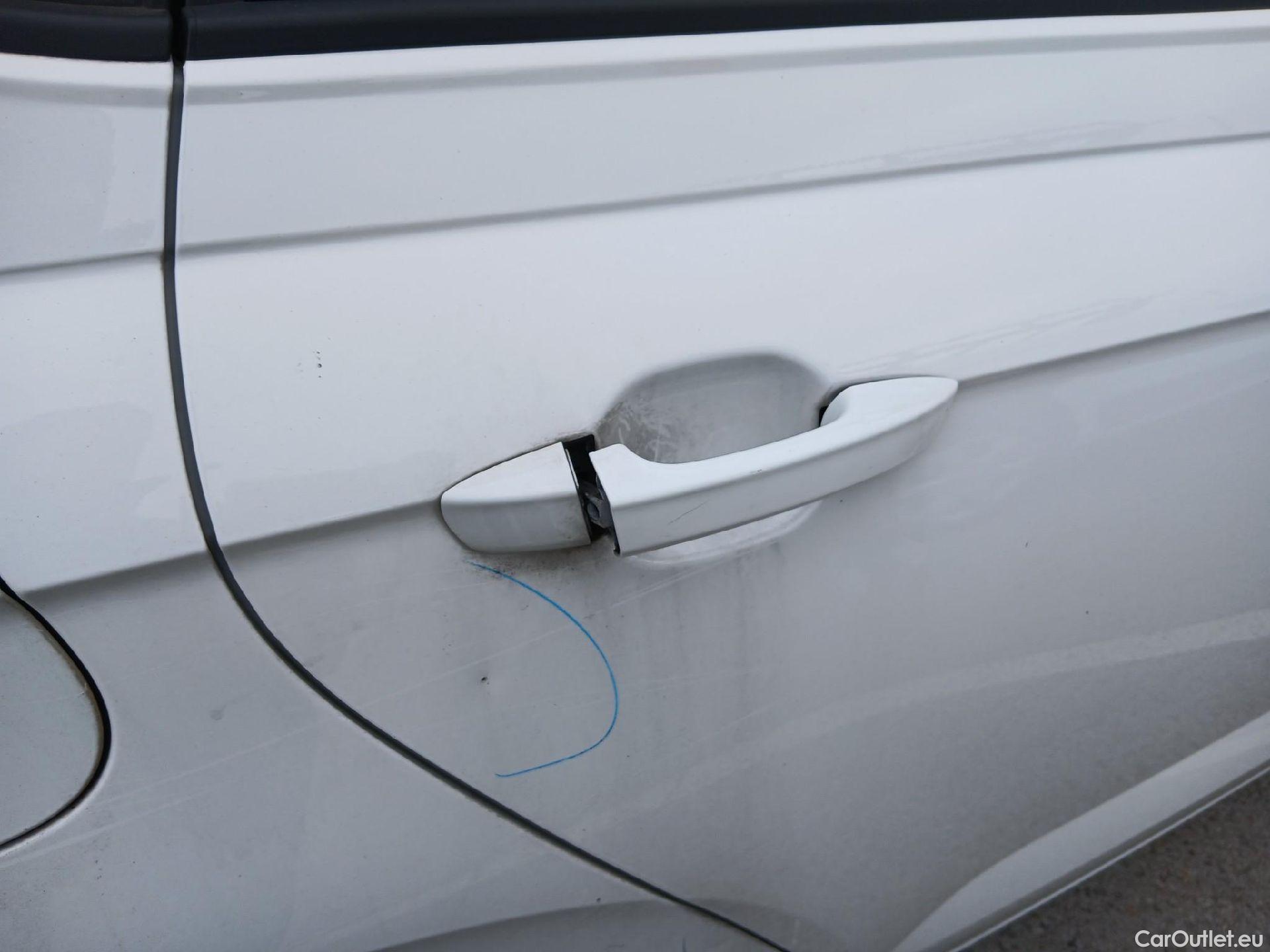  Volkswagen  Polo VOLKSWAGEN  / 2021 / 5P / berlina con portón Life 1.0 TSI 70kW (95CV) #23