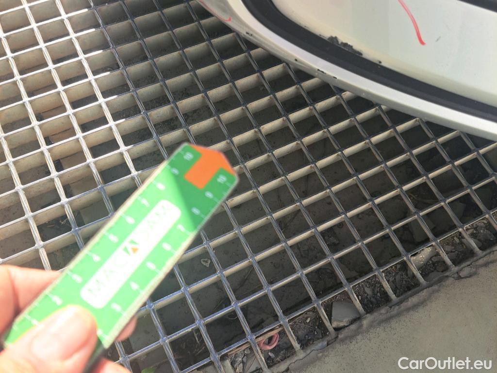  Volvo  V60 VOLVO  / 2018 / 5P / familiar 2.0 B3 (G) Momentum Pro Auto #26