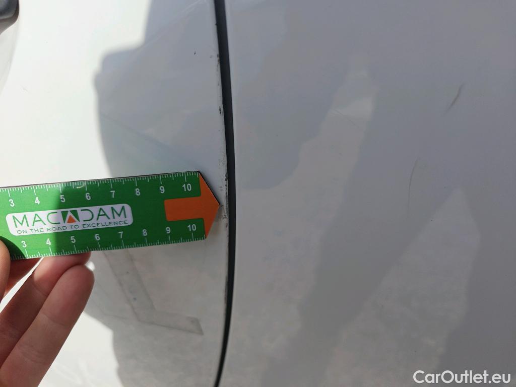  Dacia  Lodgy DACIA  / 2012 / 5P / monovolumen compacto Comfort Blue dCi 70kW (95CV) 7Pl - 18 #32