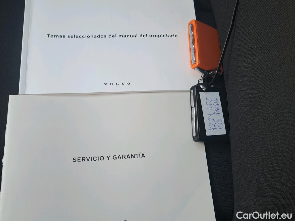  Volvo  V60 VOLVO  / 2018 / 5P / familiar 2.0 B3 (G) Momentum Pro Auto #34