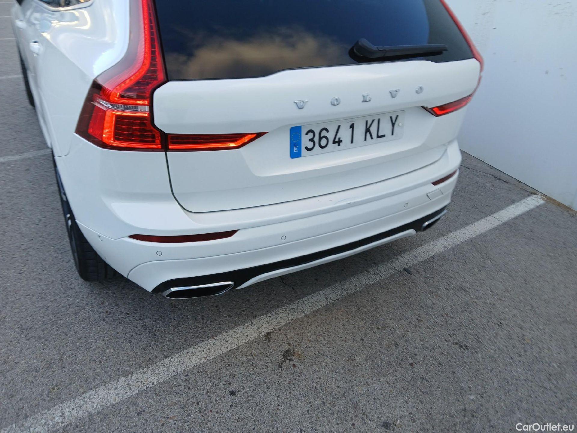  Volvo  XC60 VOLVO  / 2017 / 5P / todoterreno 2.0 T5 AWD R-Design Auto #14