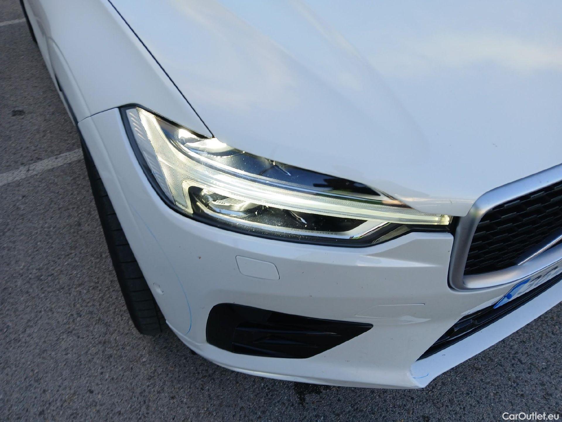  Volvo  XC60 VOLVO  / 2017 / 5P / todoterreno 2.0 T5 AWD R-Design Auto #8