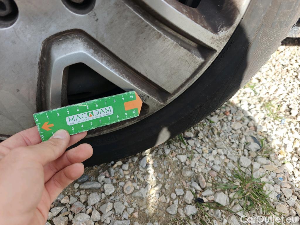  Dacia  Lodgy DACIA  / 2012 / 5P / monovolumen compacto Comfort Blue dCi 70kW (95CV) 7Pl - 18 #60