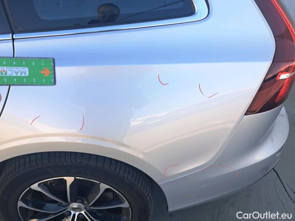  Volvo  V60 VOLVO  / 2018 / 5P / familiar 2.0 B3 (G) Momentum Pro Auto #14