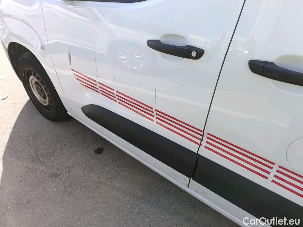  Citroen  Berlingo CITROEN  / 2018 / 4P / furgón derivado de turismo Talla M BlueHDi 100 #12