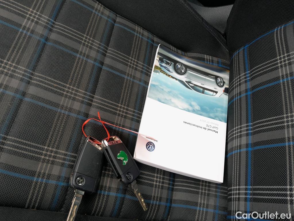  Volkswagen  Golf  VOLKSWAGEN / 2016 / 5P / berlina con portón GTE 1.4 TSI e-Power 150kW (204CV) DSG #25