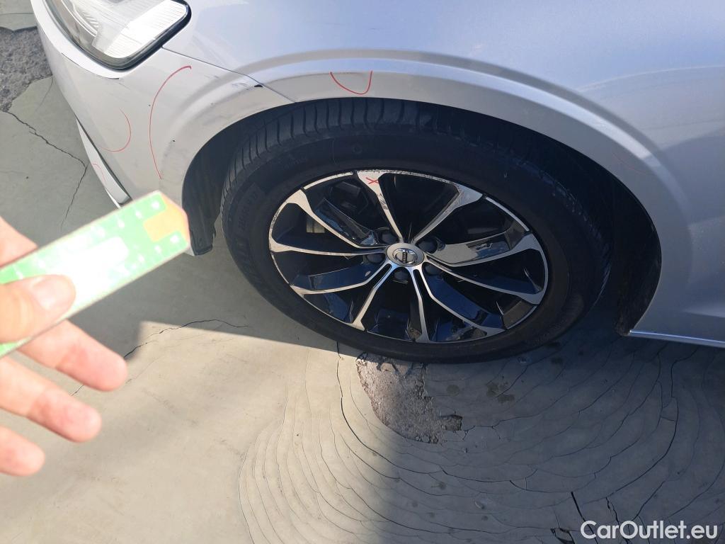  Volvo  V60 VOLVO  / 2018 / 5P / familiar 2.0 B3 (G) Momentum Pro Auto #10